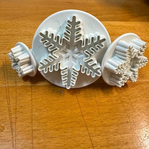 Christmas cookie cutter set like new