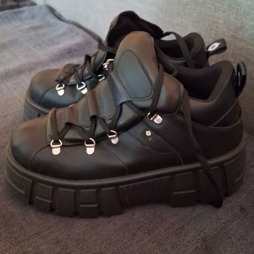 Platform shoes size 41 like new, black boots