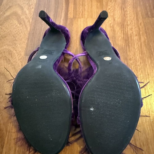 Zara purple velvet sandals size 37 new with heel and feathers