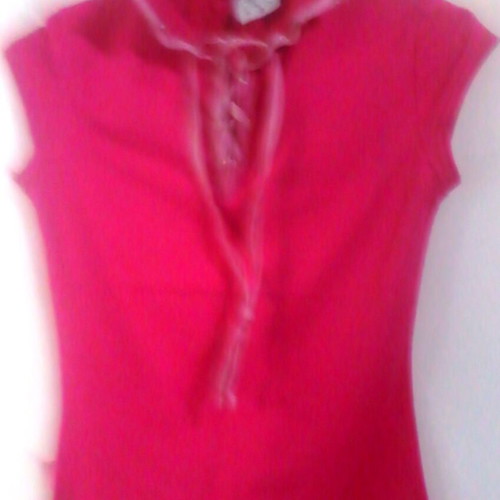 Sleeveless top with pattern