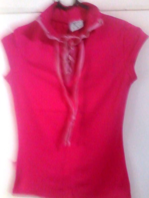 Sleeveless top with pattern