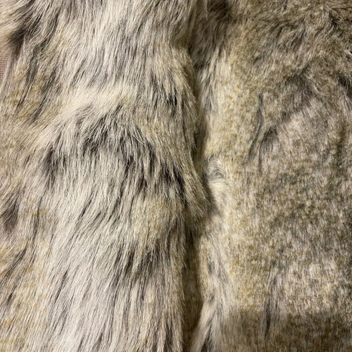 White sleeveless vest with fur new, size S
