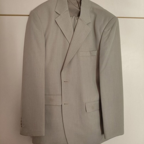 Pier Ferri suit new, beige, jacket size 52 trouser size 48