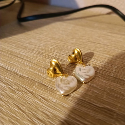 Stainless steel earrings new, white and gold