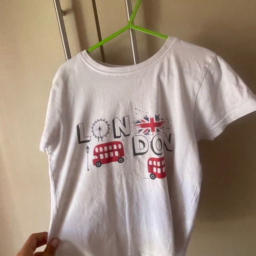 Children's T-shirt 7 years used, white, size 122 cm