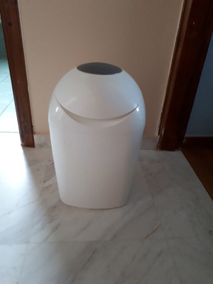 Tommee Tippee Baby Nappy Disposal Bin used