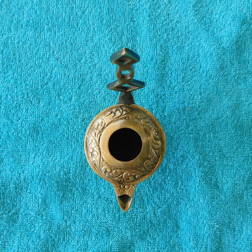Wall lantern made of solid bronze, traditional style