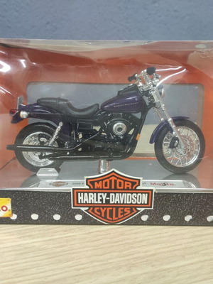 Maisto Harley-Davidson 2000 FXDX Dyna Super Glide Sport scale 1/18