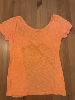 Madame Shoushou Orange Back Bow T-Shirt Size S Like New