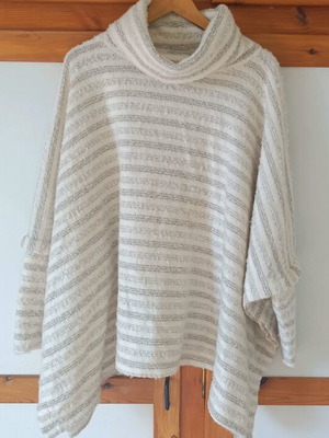 Haris Cotton poncho like new, striped white-gray with silver thread