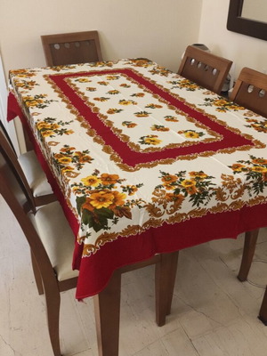Tablecloths two silk-like, like new
