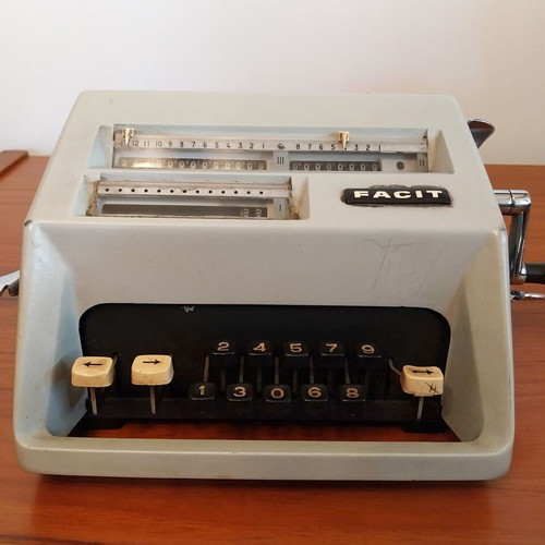 Facit C1-13 mechanical calculator like new, vintage Sweden