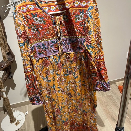 Vintage three-quarter printed dress used