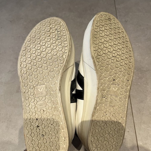 Veja sneakers like new, size 38, white