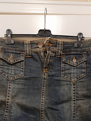 Y2K Vintage Denim Midi Skirt dark wash, like new, Massimo Dutti