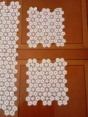 Table linens like new