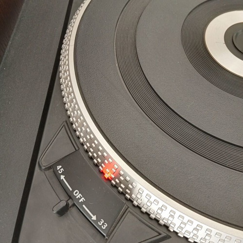 Hanping turntable used with stroboscope and auto player functions