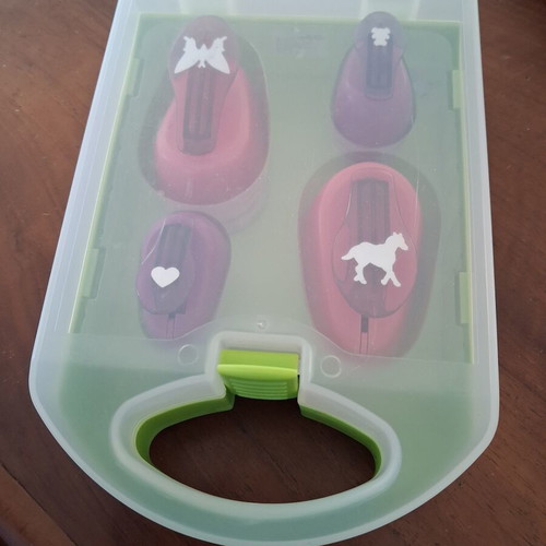 Crelando Craft Punch Set like new with decorative shapes