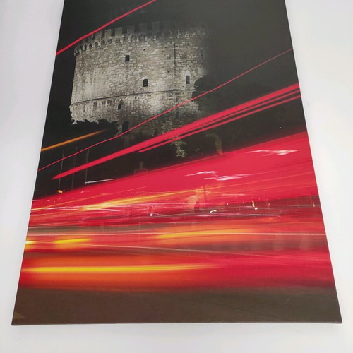 White Tower print like new