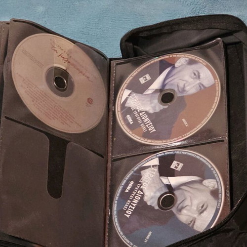 Greek CD collection like new, about 100 rembetika and laiko