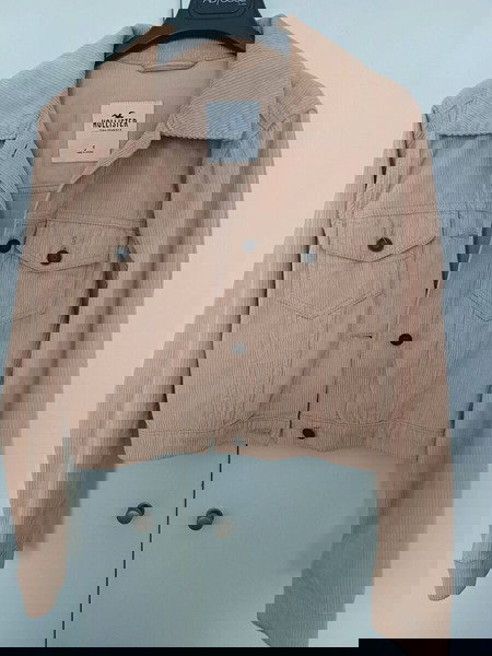 Κοτλέ τζάκετ κοντό, όχι cropped