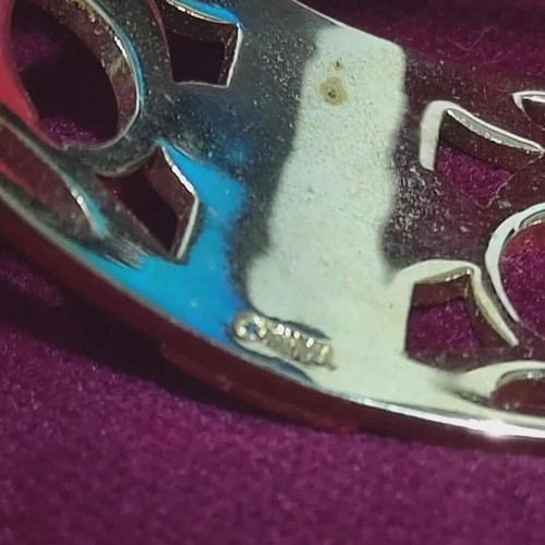 Coach bracelet like new, metal in gold color