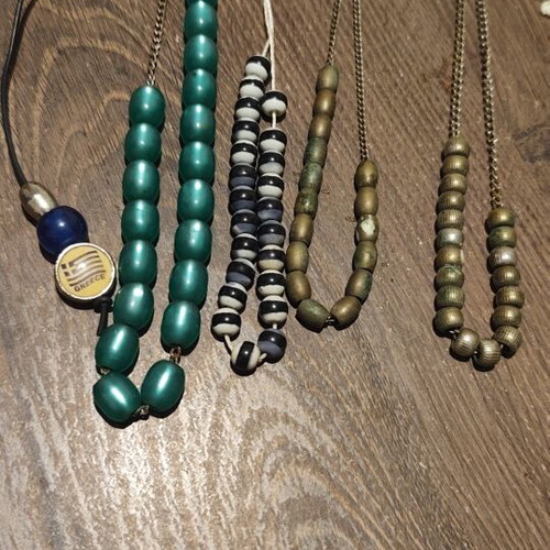 Set of 4 Komboloi and 1 Begleri