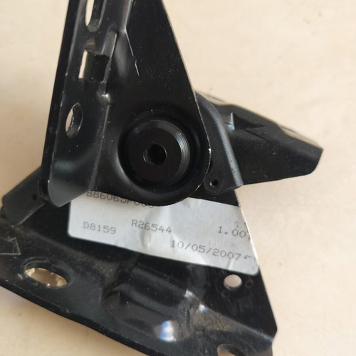 Nissan Micra K 11 rear seat divider support base like new