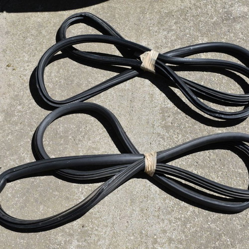 VW Golf 4 door seals used, two-door