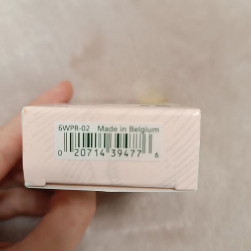 Clinique Foundation new with gifts shade Ivory