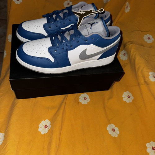 Jordan 1 Low sneakers new, size 40, blue