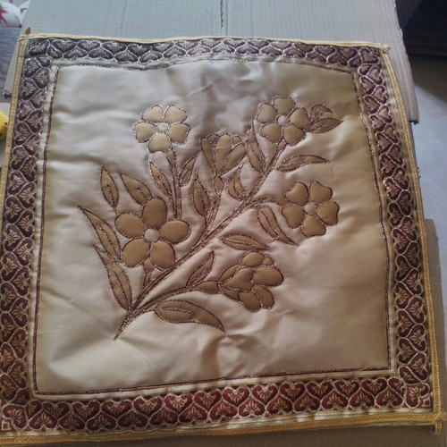 Decorative pillow covers like new, set of 2, 42x42