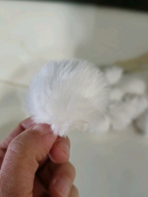 Acrylic white pom poms pack of 9, 5cm, new
