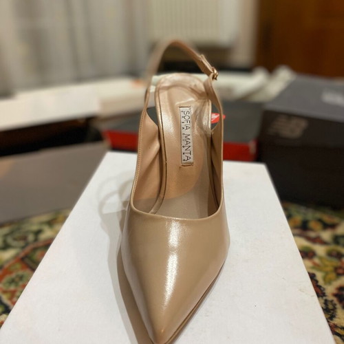 Nude pumps new, pointed toe with 10cm heel Sofia Manta
