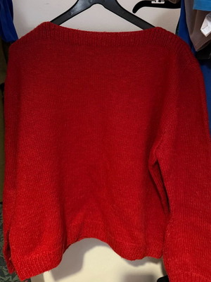 Red handmade knitted women's sweater like new, size L