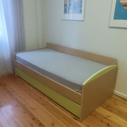 Children's bed with pull-out second bed like new, all wood, 1.96x0.95m