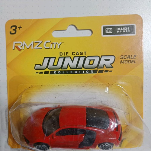 Die Cast Junior Audi R8 V10 figure new in original packaging