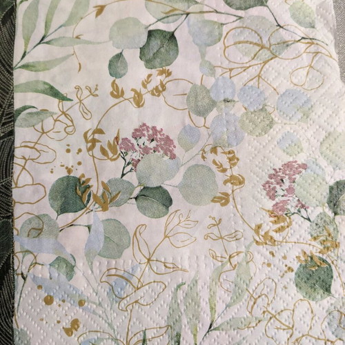Craft napkins new, 5 different designs, regular size