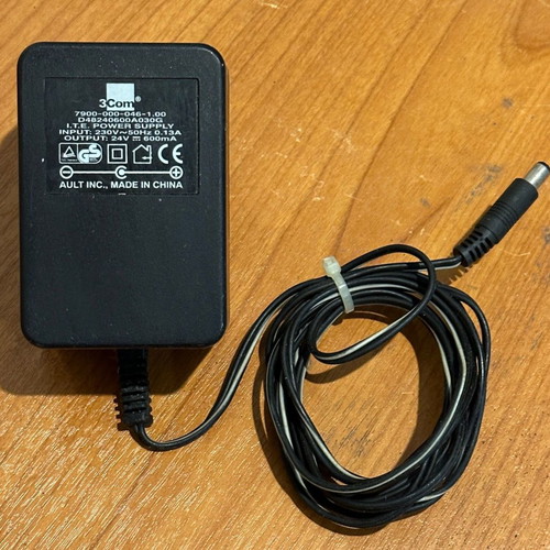 3Com Dual Speed Hub used