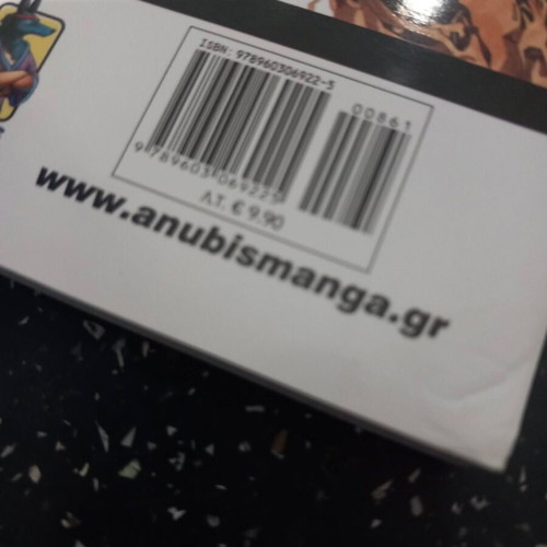 Bleach Vol. 2, Death Note Vol. 4, Rurouni Kenshin Vol. 6, Shaman King Vol. 7, Love Hina Vol. 2 manga books