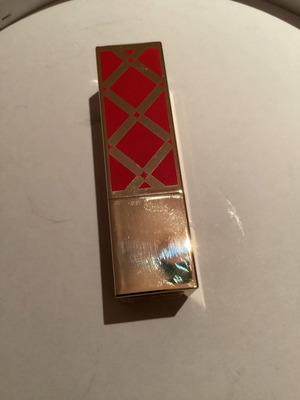 Κραγιόν Estée Lauder καινούργιο