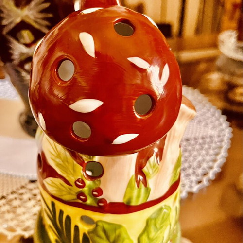Villeroy and Boch Forest Decolights Mushroom Lady porcelain like new