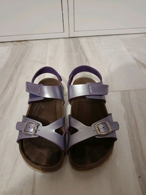 Genuins kids sandals purple metallic size 34 like new, anatomical