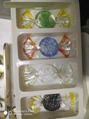 Glass bows new