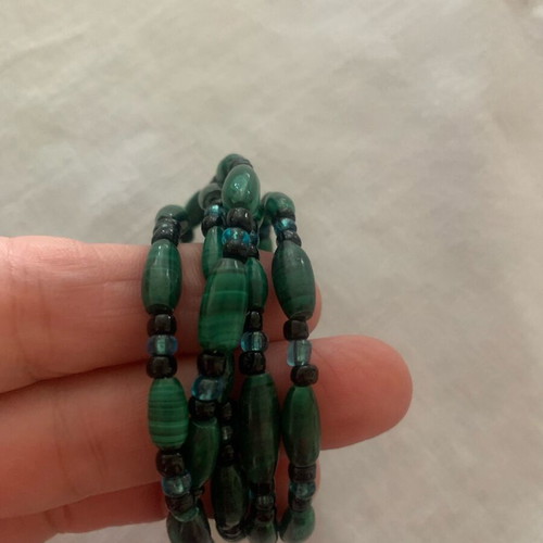 Bracelet with green malachite stones like new