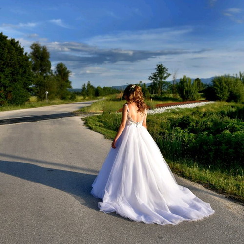 Demetrios wedding dress like new, white with glitter, size XL