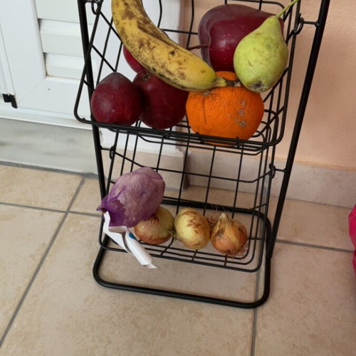 Double metal fruit and vegetable basket, like new, modern minimal