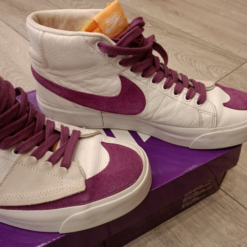 Nike SB Zoom Blazer Mid Edge Sneakers like new, white and purple