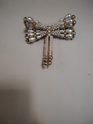 Hair clip like new with clips