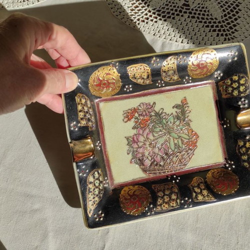 Japanese container and ashtray used, Royal hand painted Satsuma